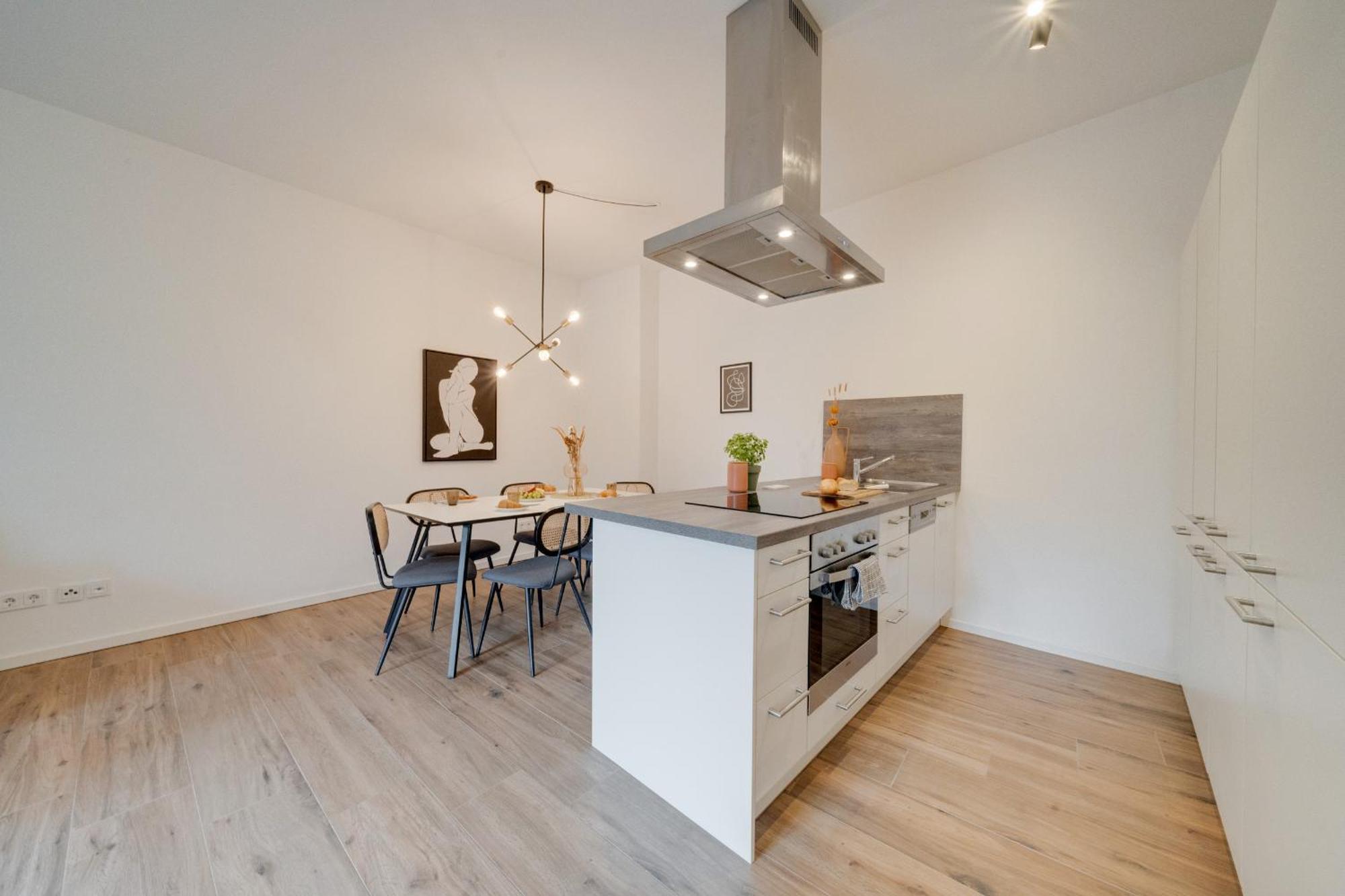 Neu-Luxus Apartment-Zentral In Altstadt-65-80Qm アウグスブルク エクステリア 写真