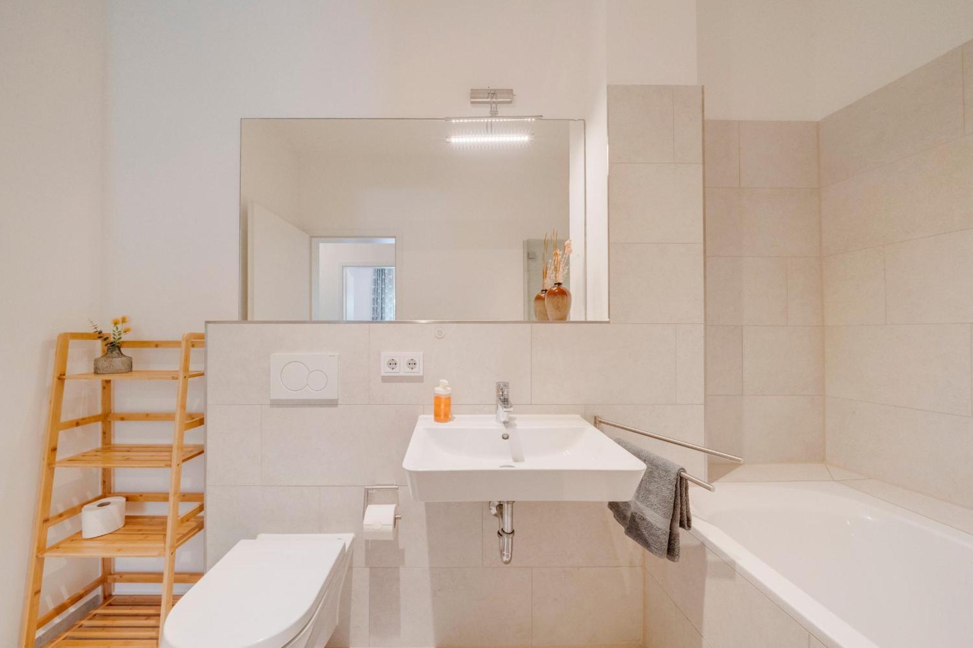 Neu-Luxus Apartment-Zentral In Altstadt-65-80Qm アウグスブルク 部屋 写真